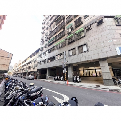 建築外觀.jpg