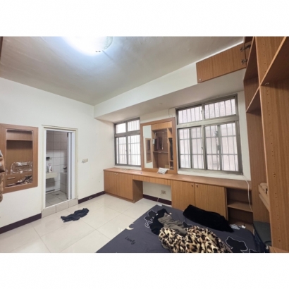 LINE_ALBUM_寶山東二街56號_250301_4.jpg