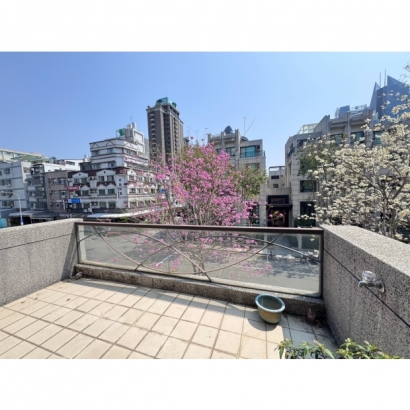 LINE_ALBUM_新業帝門_250309_8.jpg
